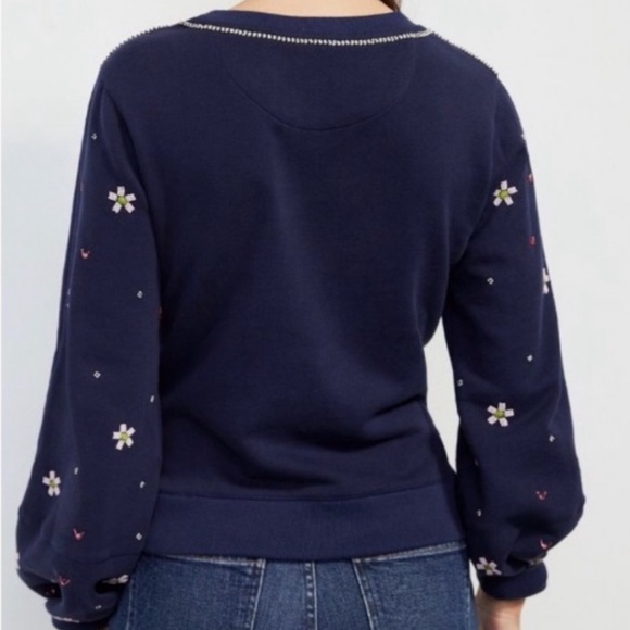 WORN on TV: NWT ANTHROPOLOGIE Maeve SWAN LAKE Embroidered Beaded Sweatshirt XS - Picture 6 of 13